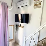 Lilas Clim Balcon Piscine Parking Prive 아파트 *