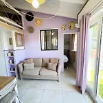 Lilas Clim Balcon Piscine Parking Prive 아파트