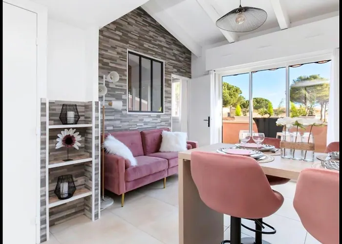 Lilas Climatise Avec Balcon ,parking & Piscine