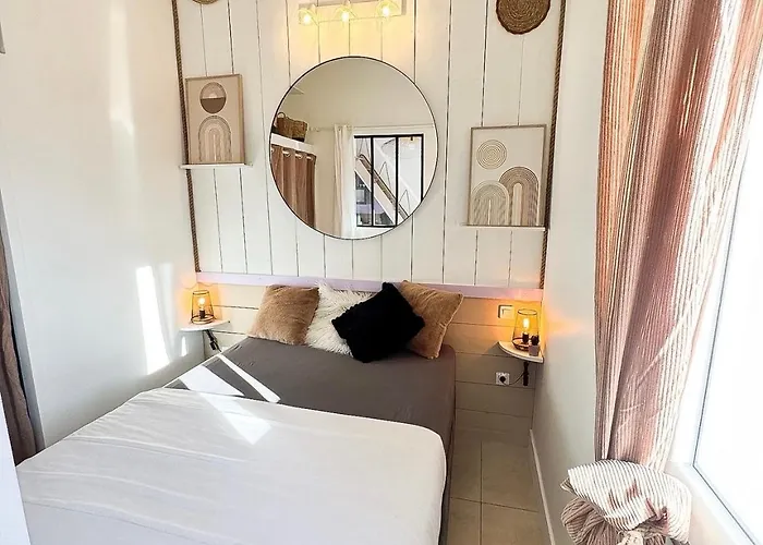 Lilas Climatisé Avec Balcon ,parking&piscine *